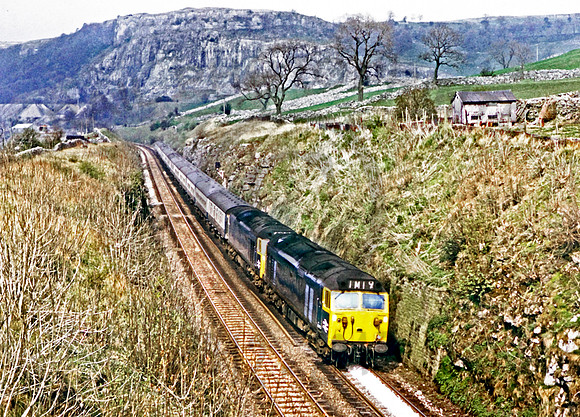 Class 50's Langcliffe 0574 DCC500