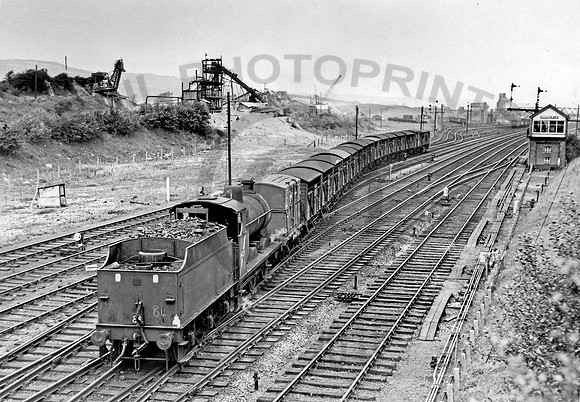 44211 Carnforth 150864 Cross211