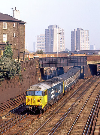 50025-ClaphamJunction-160982-JC723R