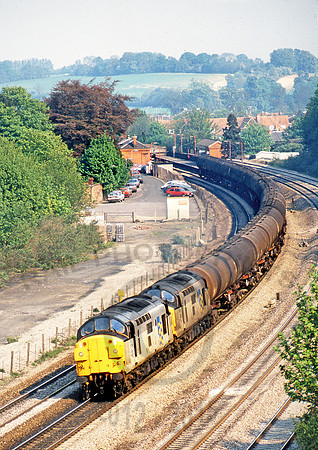 37078-37273-Y-Pangbourne-030590-JC16