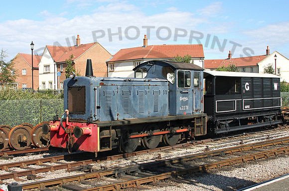 D2271-Y-Minehead-220808-JC003R