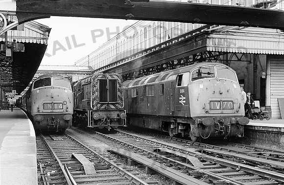 D864-D813-Y-Exeter220769-DM375