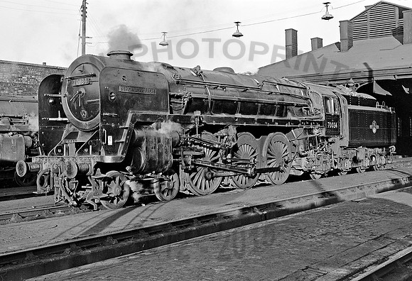70034 Willesden 100664  HB64M375