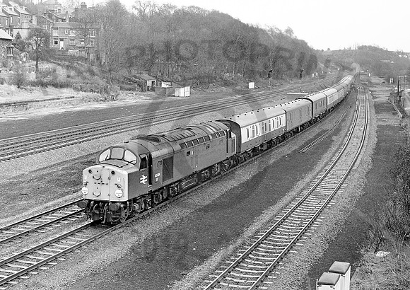 40024-Y-HealeyMills-080379-HB746