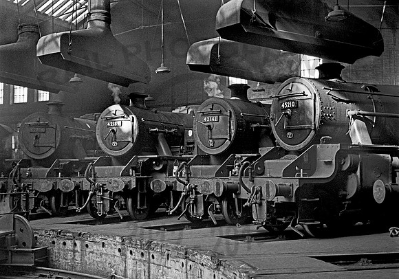 Holbeck Roundhouse 0364 RPC246