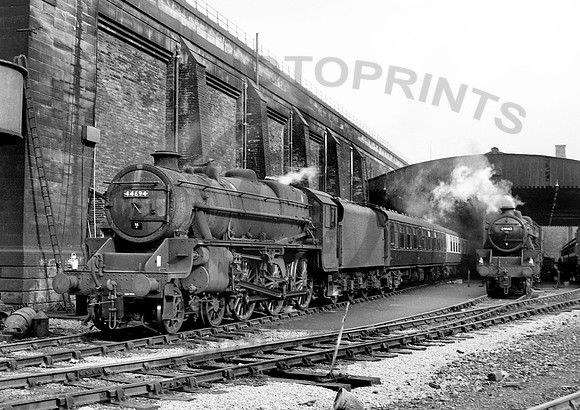 44694 Bradford Foprster Square 0867 RPC266