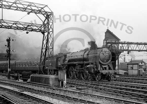 70044-Y-ManchesterLondonRoad-1959-RPC614