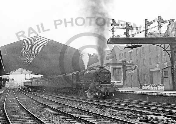 44817 Wakefield Kirkgate 140865 IT115