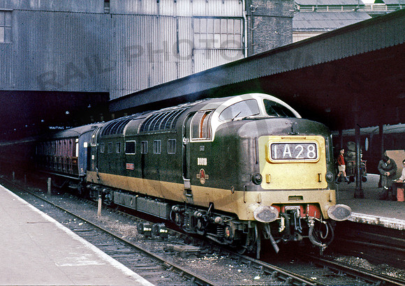 D9018-Y-KingsCross-0863-CW046