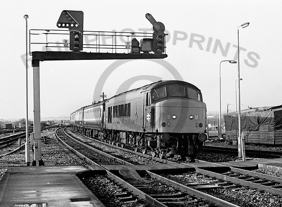 45115-BristolParkway-101277-JC1