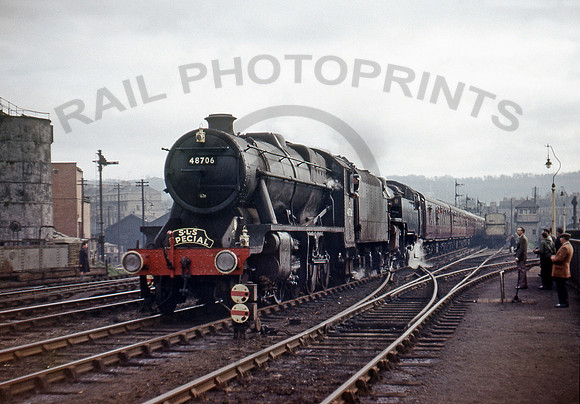 48706-Y-BathGP-060366-JC913