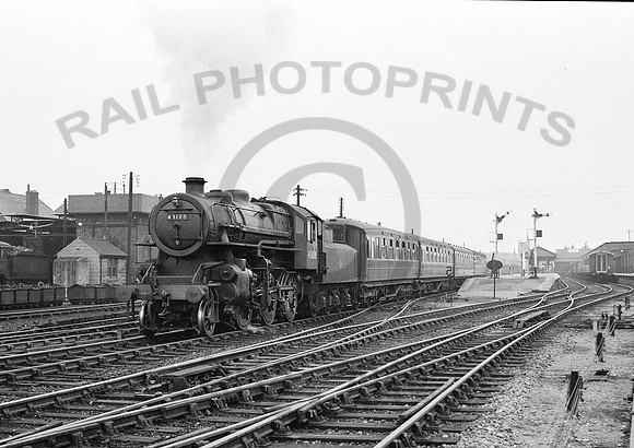 43108-Yarmouth Beach-280858-HB042