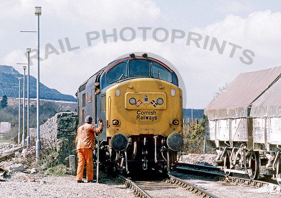 37207-Y-WhealHenry-0486-RPC184