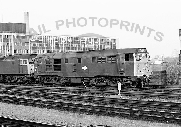 31131-Y-BathRoad-220478-JC981
