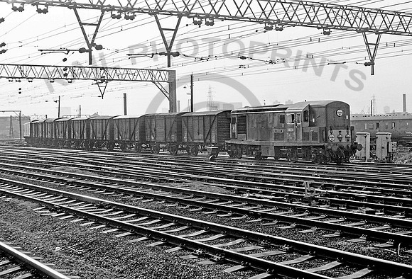 8230 Stratford 091070  JM343