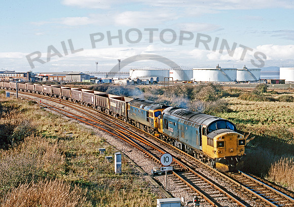 37025-33116-Y-HallenMarsh-211197-JC826