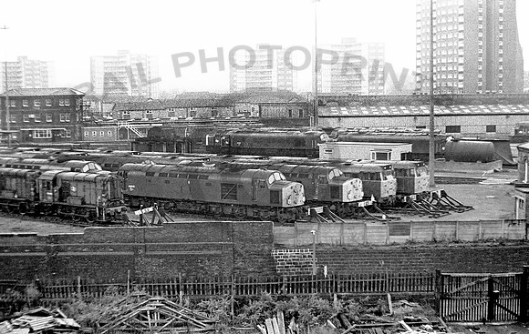 40073- Holbeck-041277-JC