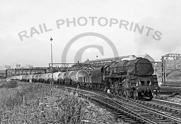 92027 Stockport 0766 KLC686