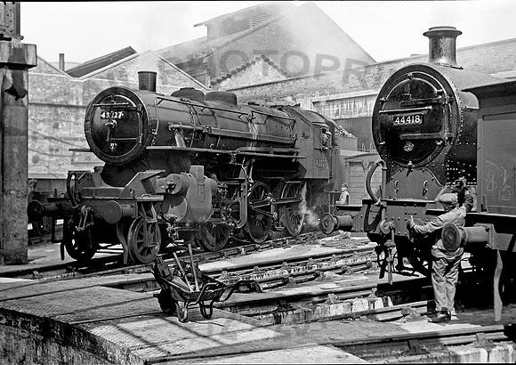 43027 Walsall Shed 250651  RPC101