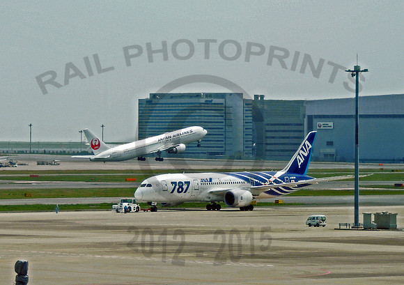 ANA JA807A Tokyo Haneda 170415, [000006]