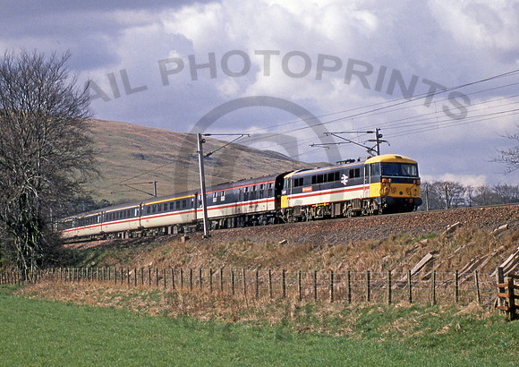 87027-Y-Abington-250489-JC022
