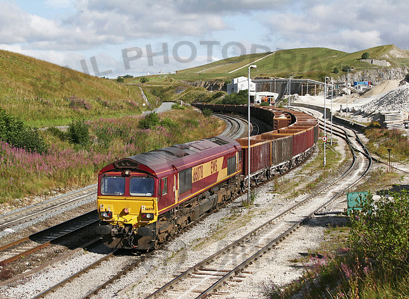 66078-Y-PeakForest-110806-JC89