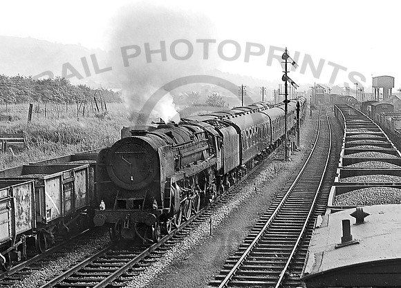 70054-Y-GloucesterYard-1965-RPC222F