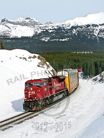 9136 Lake Louise 220205 JC277