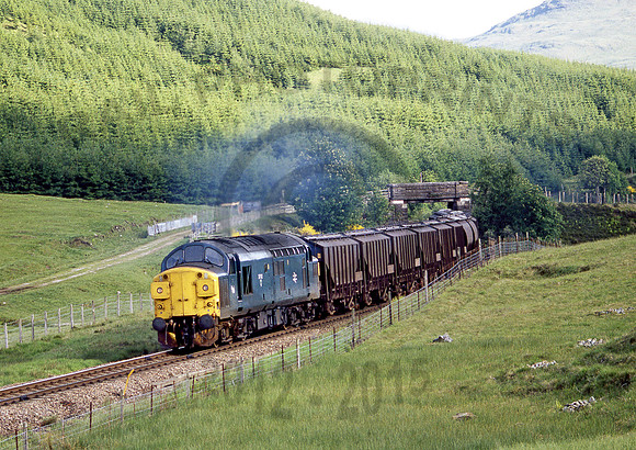 37112-TyndrumUpper-140684-JC215