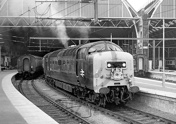 55015-KingsCross-120977-JCF309