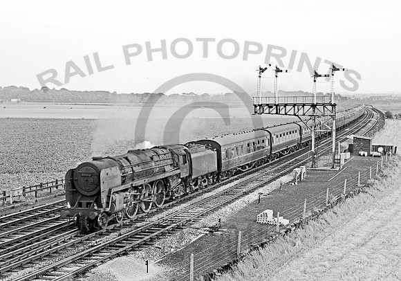 70013  Winwick Junction 280865 HB HB597