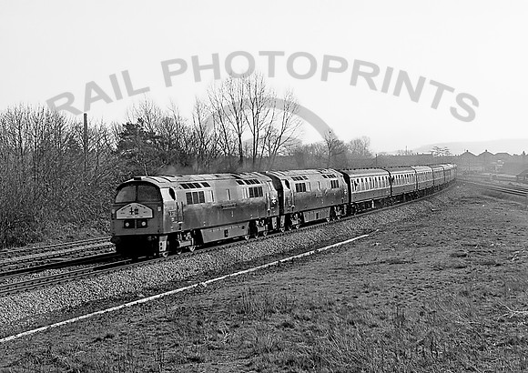 1023-1013-Y-WoottonBassett-260277-JC771