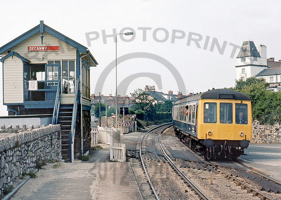 Class 108 Deganwy 220884 043