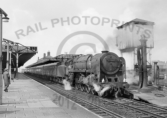 70028 Wigan North Western 240465 IT091