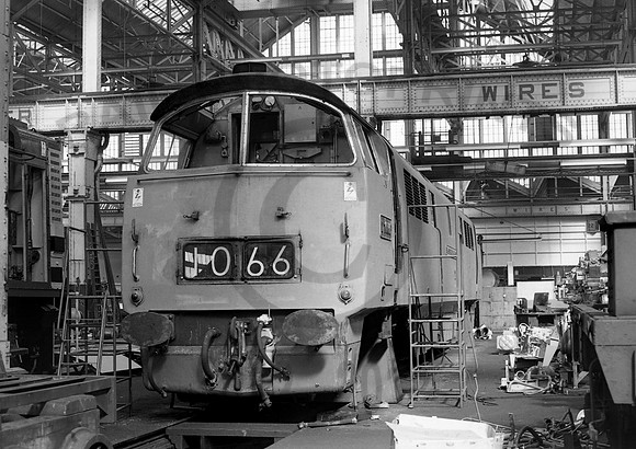 1066  Swindon Works 0372  NP818