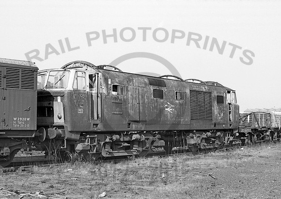 D7059 Swindon Works C Shop 0372  NP826-1