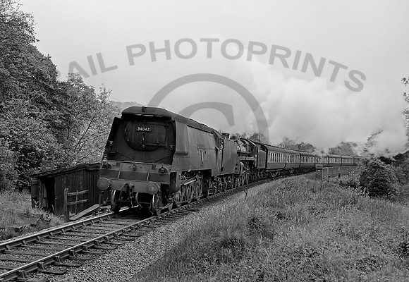 34042-Y-TuckingMillViaduct-030654-HB446