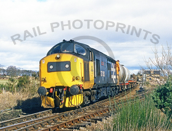 37262-Fearn-250388-JC374