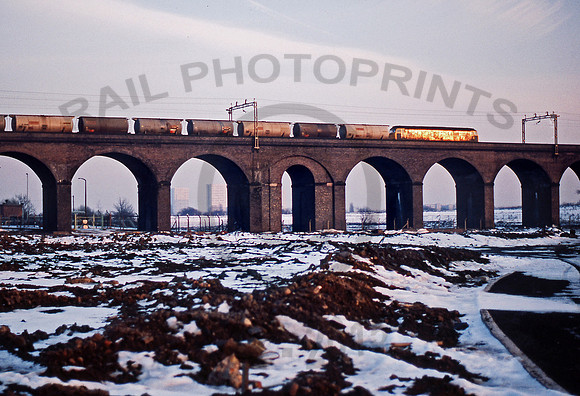 47xxx Oxley Viaduct 110285 BR901