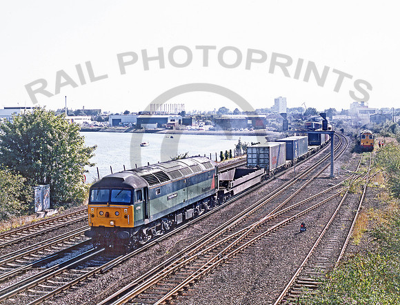 47114-St-Denys-030999-JC514