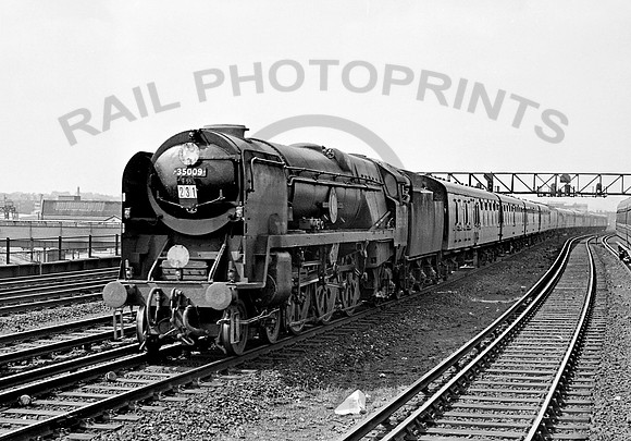 35009 Vauxhall 1063 CW542