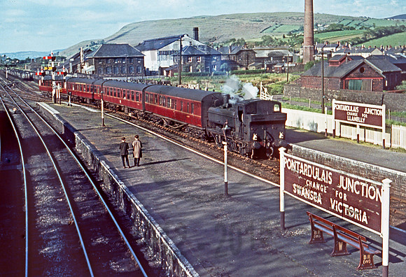 4676 Pontardulais 190564 HB707