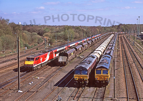 91009 Doncaster Carr 070417 DM913