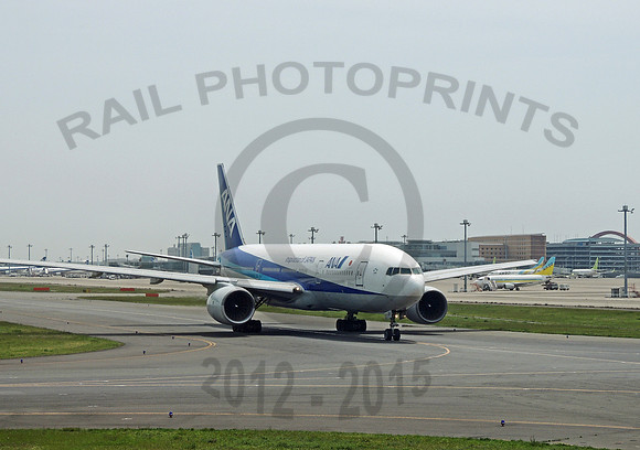 ANA JA701A Tokyo Haneda 170415 JC6169
