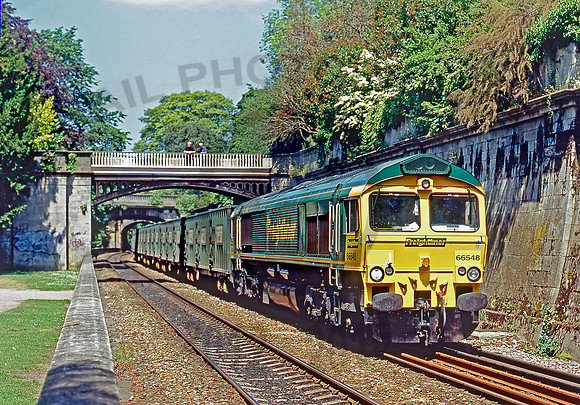 66548-Y-Bath-070604-JC74