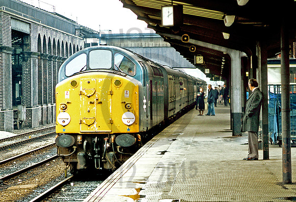 40026-Chester-280680-GE2459