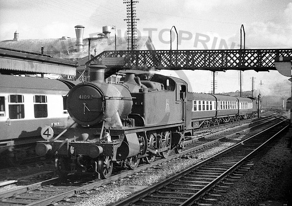 4109-Y-Totnes-0853-RPC870
