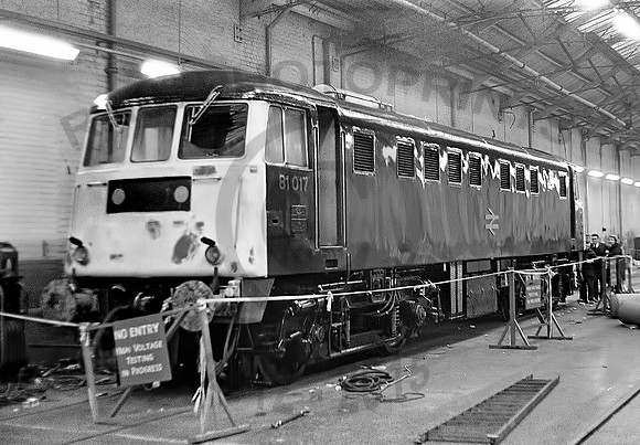 81017-Y-Crewe-271177-JC870