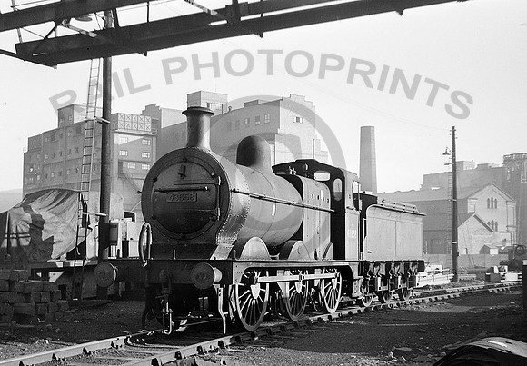 43658-Y-Derby-0963-RPC240