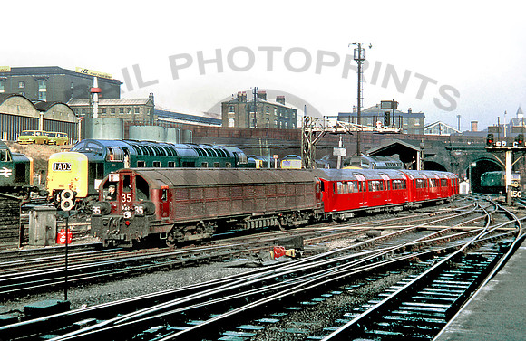 L35-Kings Cross-020271-GE741